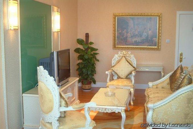 Royal Court Hotel Shanghái Interior foto
